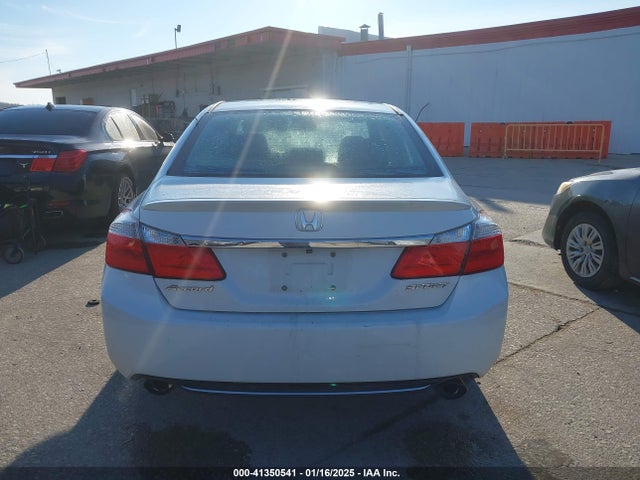 Honda Accord Sport 2015 1HGCR2F59FA217293 Image 16