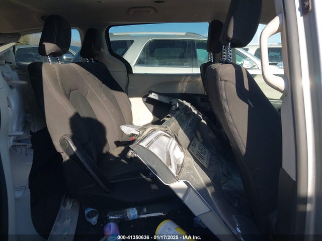 Chrysler Voyager L 2021 2C4RC1AGXMR565125 Image 8