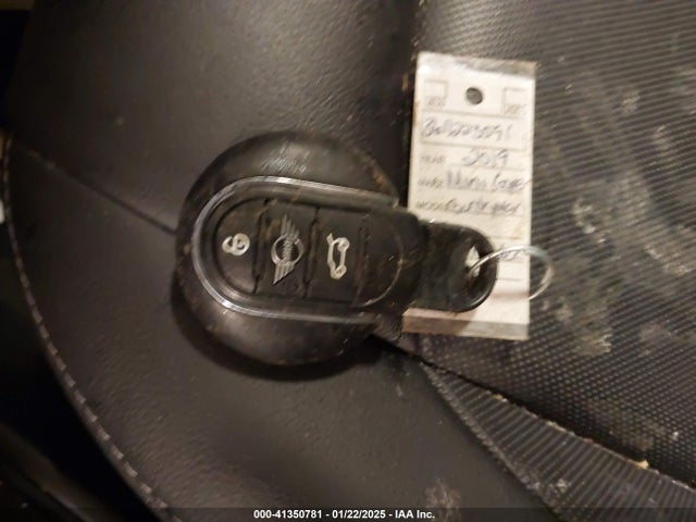 2019 MINI COUNTRYMAN WMZYV5C51K3F57707 Photo 10