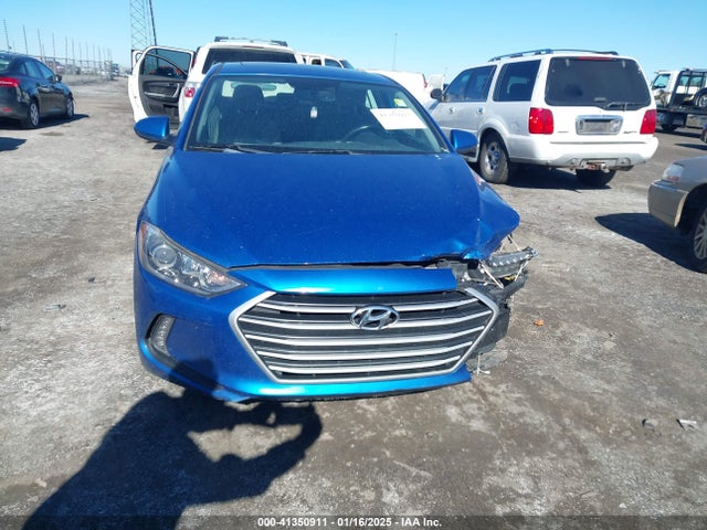 Hyundai Elantra Value Edition 2018 5NPD84LF7JH323645 Image 11