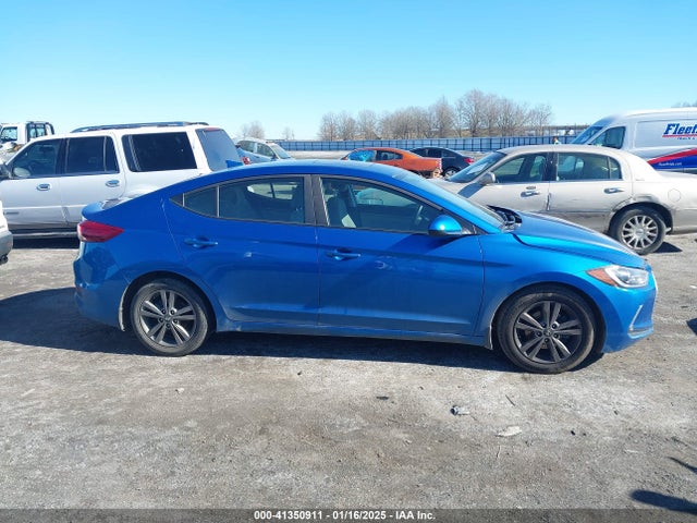 Hyundai Elantra Value Edition 2018 5NPD84LF7JH323645 Image 12