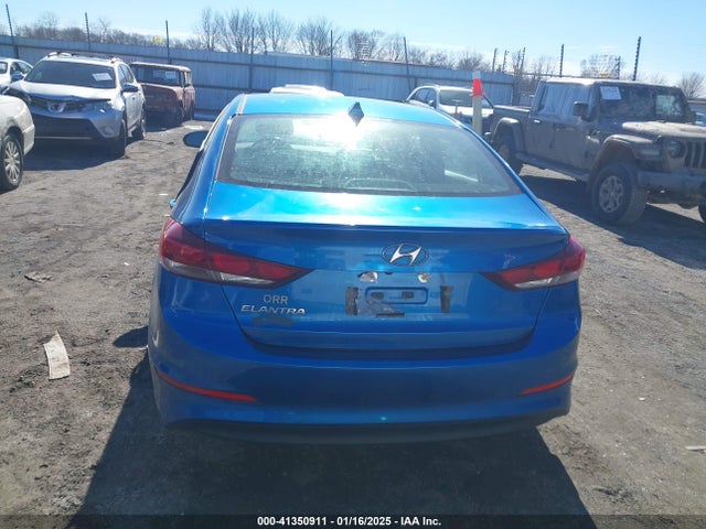 Hyundai Elantra Value Edition 2018 5NPD84LF7JH323645 Image 15
