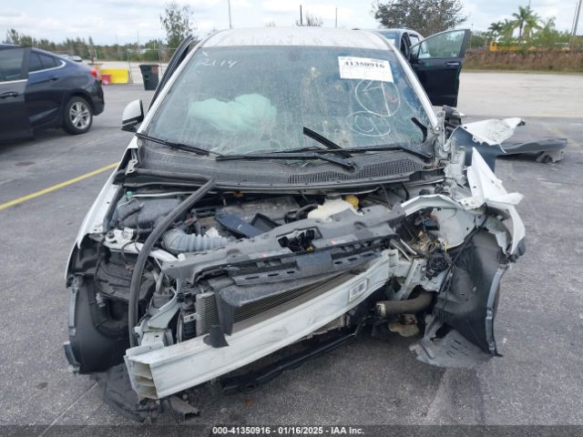1G1JE6SB7F4122114 Chevrolet Sonic Ltz Auto