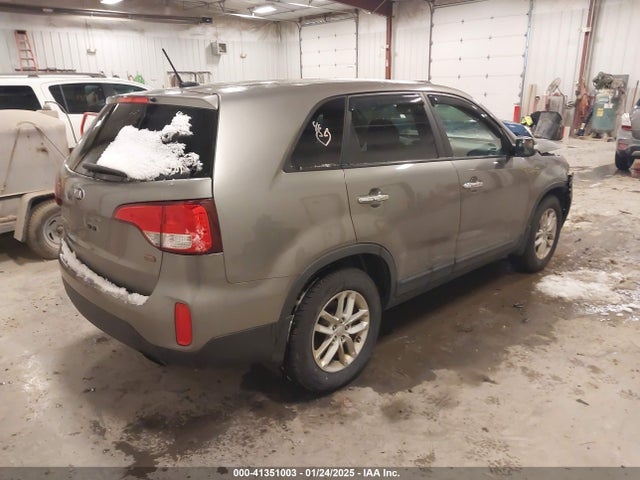 5XYKT3A6XEG545998 KIA SORENTO LX