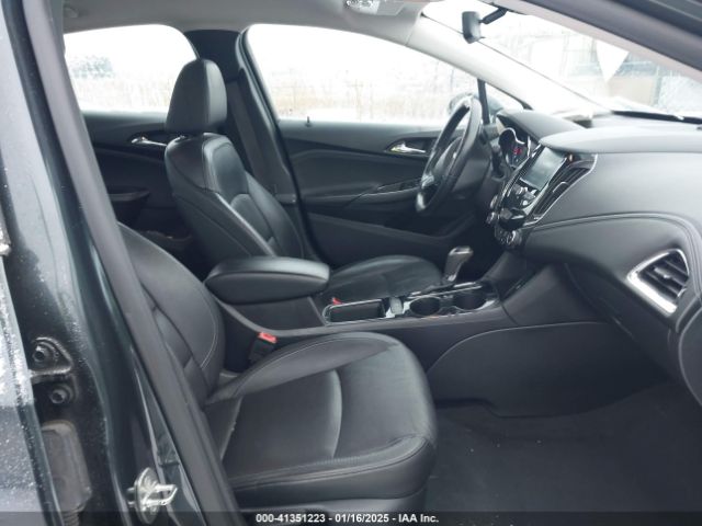 1G1BF5SM4H7232262 Chevrolet Cruze Premier Auto