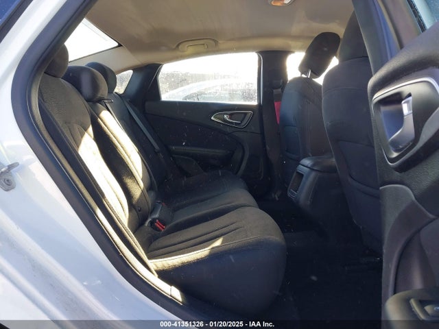 Chrysler 200 Limited 2016 1C3CCCAB7GN123379 Image 8