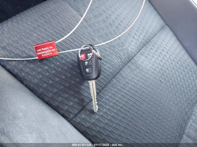 4T1BF1FK1EU824929 Toyota CAMRY SE