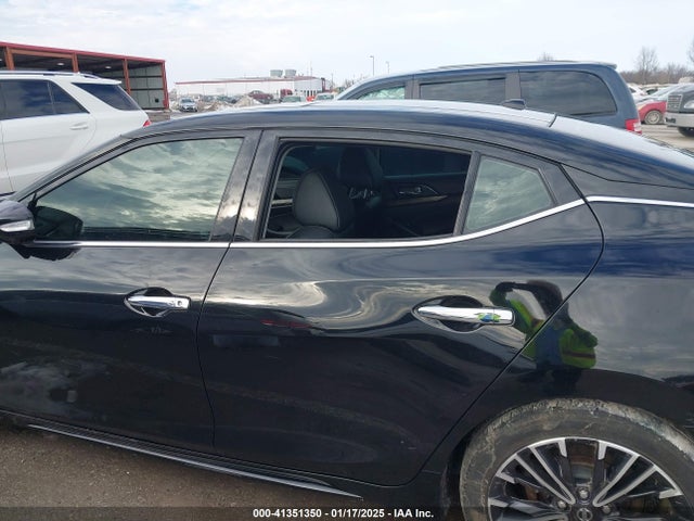 Nissan Maxima 3.5 Platinum 2017 1N4AA6AP9HC393383 Image 17