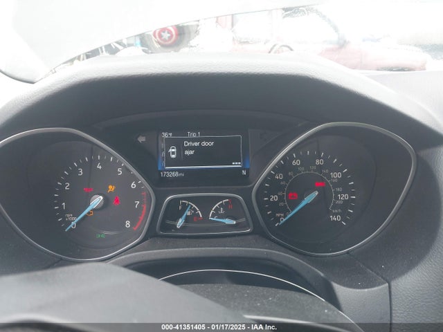 Ford FOCUS SE 2015 1FADP3F26FL338443 Image 7