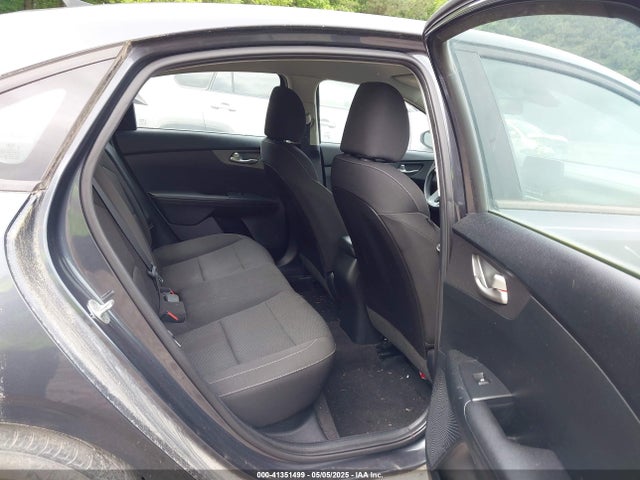 3KPF24AD6KE109067 KIA Forte Lxs
