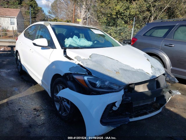 2018 5NPD84LF9JH319533 main image