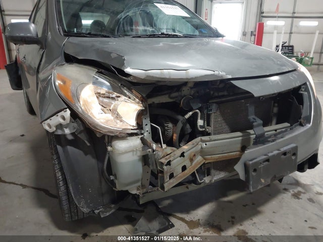 3N1CN7AP0EL829246 Nissan Versa 1.6 Sv