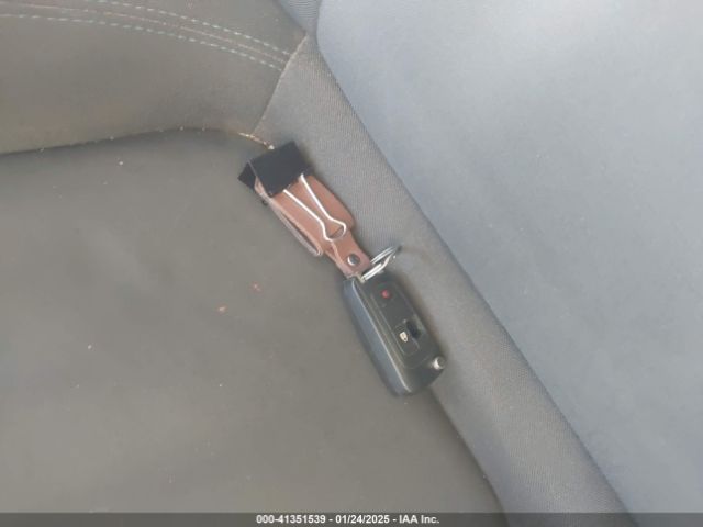 KL7CJKSB2GB761595 Chevrolet Trax 1ls