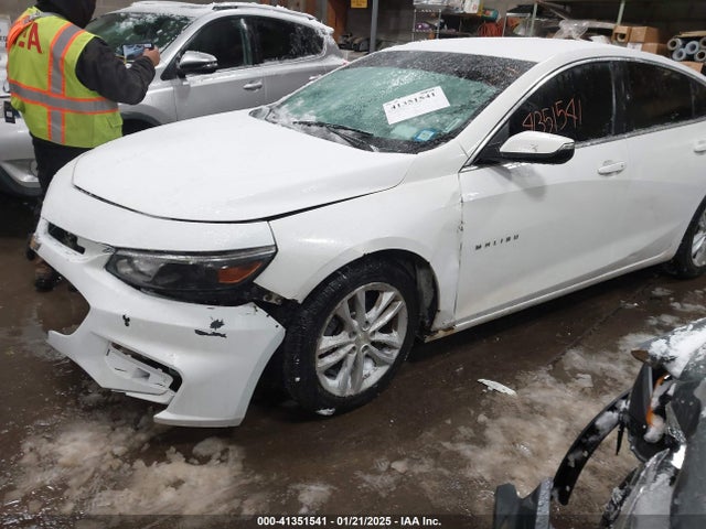 Chevrolet MALIBU 1LT 2016 1G1ZE5ST4GF279949 Image 2