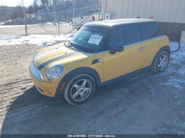 2008 MINI COOPER WMWMF33568TT61894 Photo 1