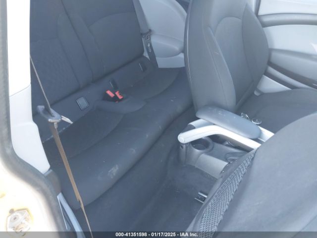 2008 MINI COOPER WMWMF33568TT61894 Photo 7