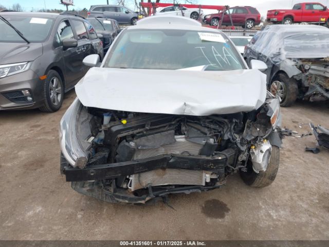 3KPA24AD5PE528576 KIA RIO LX