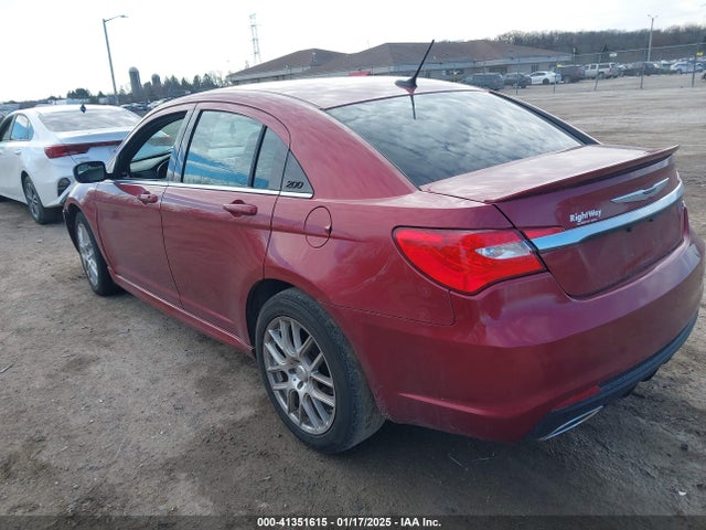 Chrysler 200 Limited 2014 1C3CCBCGXEN197489 Image 3