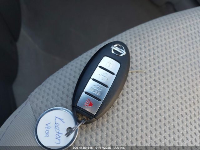 3N1CN7AP9EL819833 Nissan Versa 1.6 Sl