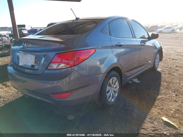 Hyundai ACCENT SE 2017 KMHCT4AE3HU299876 Image 4