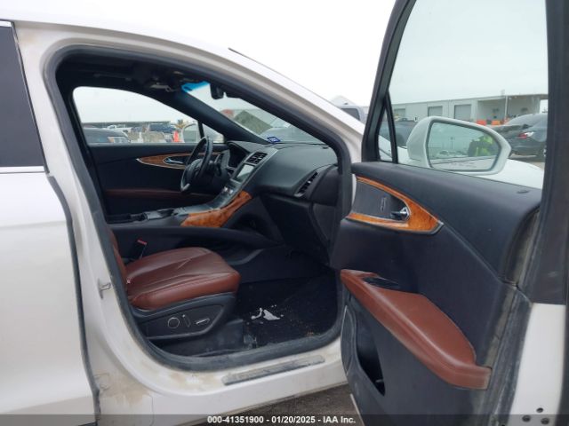 2LMTJ8LRXGBL57553 Lincoln Mkx Reserve