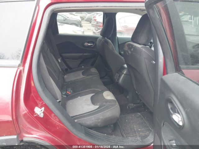 1C4PJMAB6GW199596 Jeep Cherokee Sport