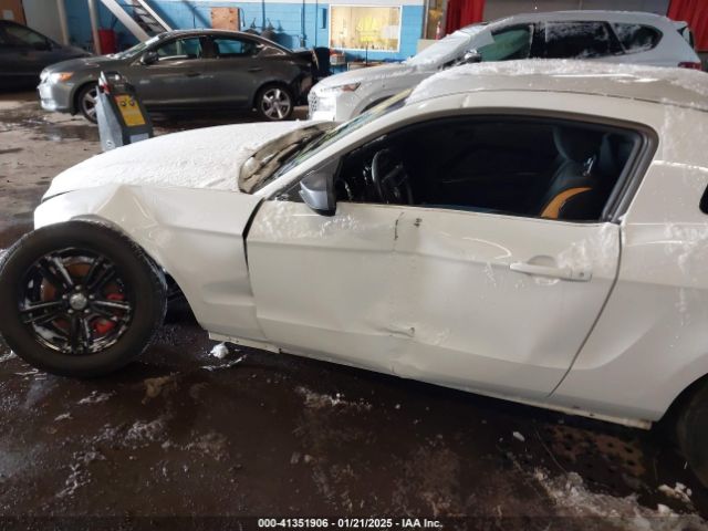 1ZVBP8AM4E5290724 Ford Mustang V6