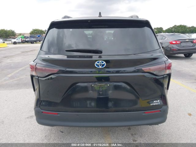 5TDYRKEC9PS162496 Toyota SIENNA XLE