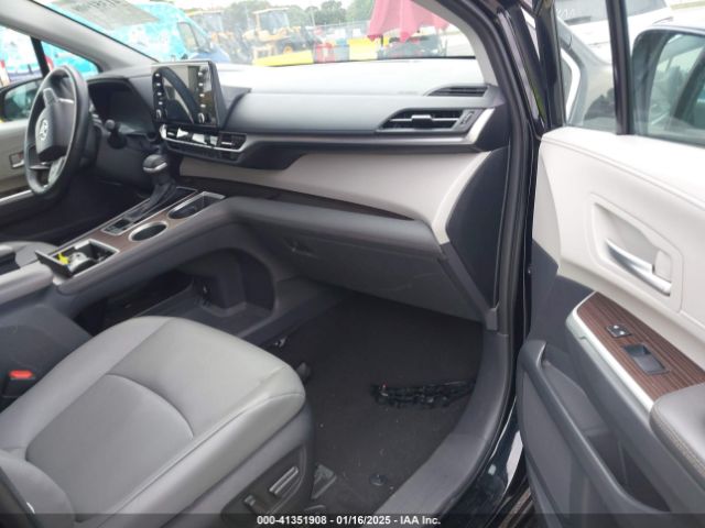 5TDYRKEC9PS162496 Toyota SIENNA XLE