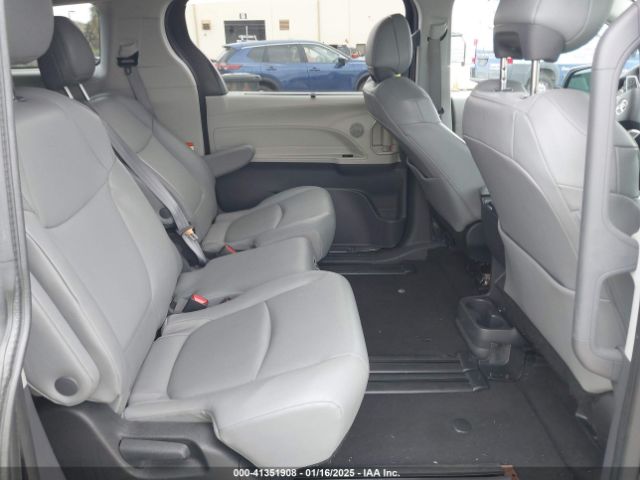5TDYRKEC9PS162496 Toyota SIENNA XLE
