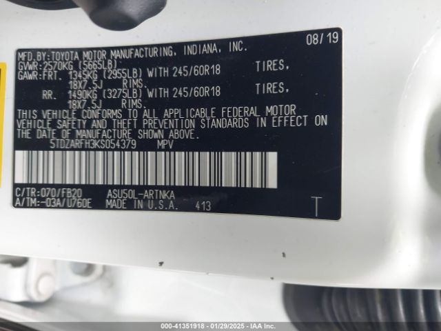 5TDZARFH3KS054379 Toyota Highlander Le