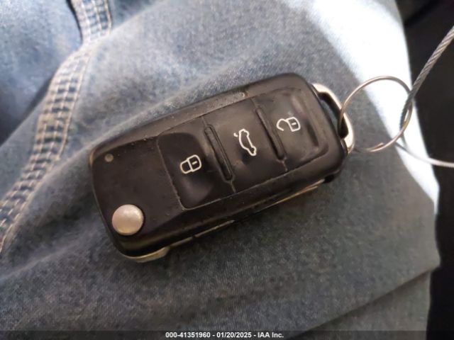 3VW2B7AJ7JM262337 Volkswagen Jetta 1.4t S