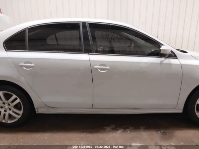 3VW2B7AJ7JM262337 Volkswagen Jetta 1.4t S