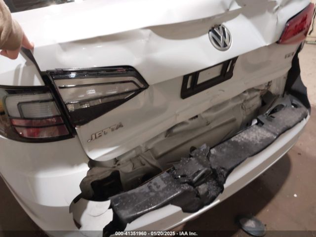 3VW2B7AJ7JM262337 Volkswagen Jetta 1.4t S