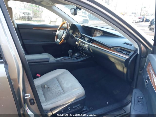 JTHBW1GG7F2079713 Lexus ES 300H