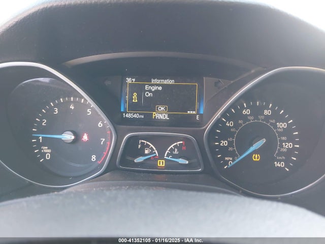 1FADP3F25HL272454 Ford FOCUS SE