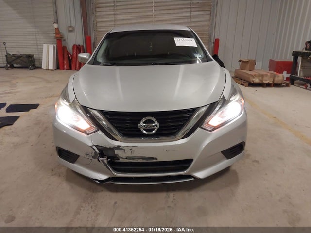 Nissan Altima 2.5 S 2018 1N4AL3APXJC111640 Image 12
