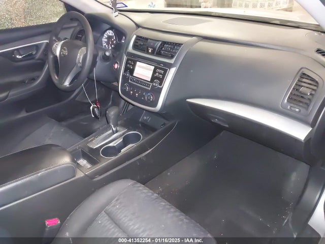 Nissan Altima 2.5 S 2018 1N4AL3APXJC111640 Image 5