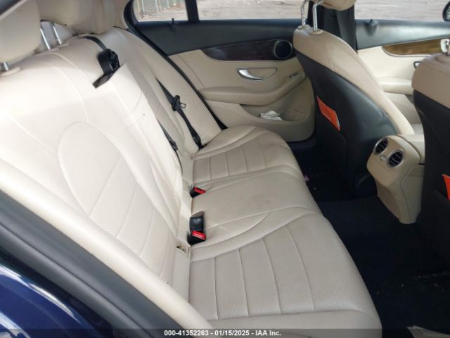 2018 MERCEDES-BENZ C 300 55SWF4JB0JU274929 Photo 7