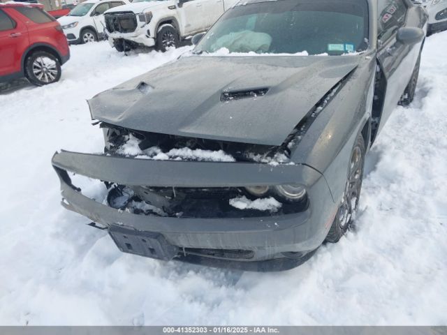 2C3CDZGG7JH288965 Dodge Challenger Gt Awd