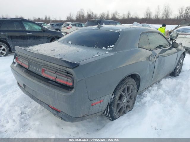 2C3CDZGG7JH288965 Dodge Challenger Gt Awd