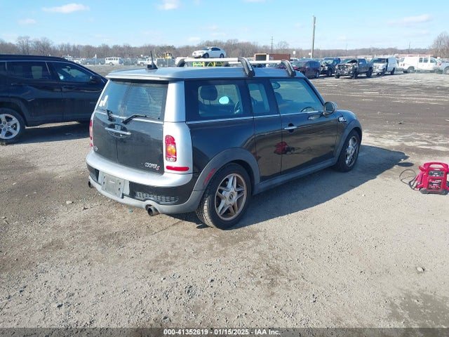 2009 MINI COOPER S CLUBMAN WMWMM33559TP74672 Photo 3