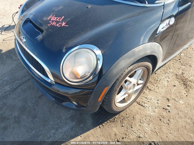 2009 MINI COOPER S CLUBMAN WMWMM33559TP74672 Photo 5