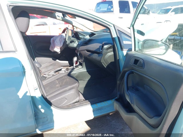 Ford FIESTA SE 2019 3FADP4EJXKM102384 Image 5