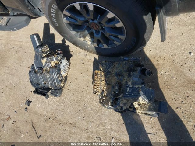 1N6AA1ED9RN113154 Nissan Titan Pro-4x 4x4