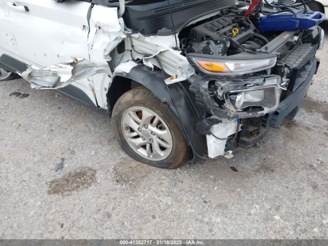 KMHRB8A33MU066500 Hyundai Venue Se