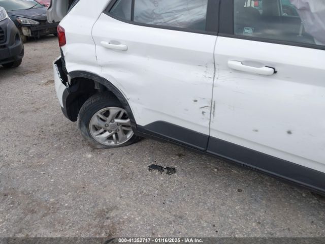 KMHRB8A33MU066500 Hyundai Venue Se