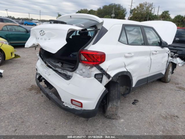 KMHRB8A33MU066500 Hyundai Venue Se