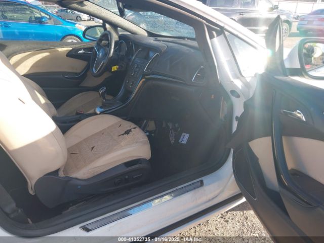 W04WT3N50GG061917 Buick Cascada Premium