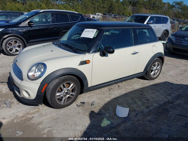 2013 MINI HARDTOP WMWSU3C58DT370507 Photo 1